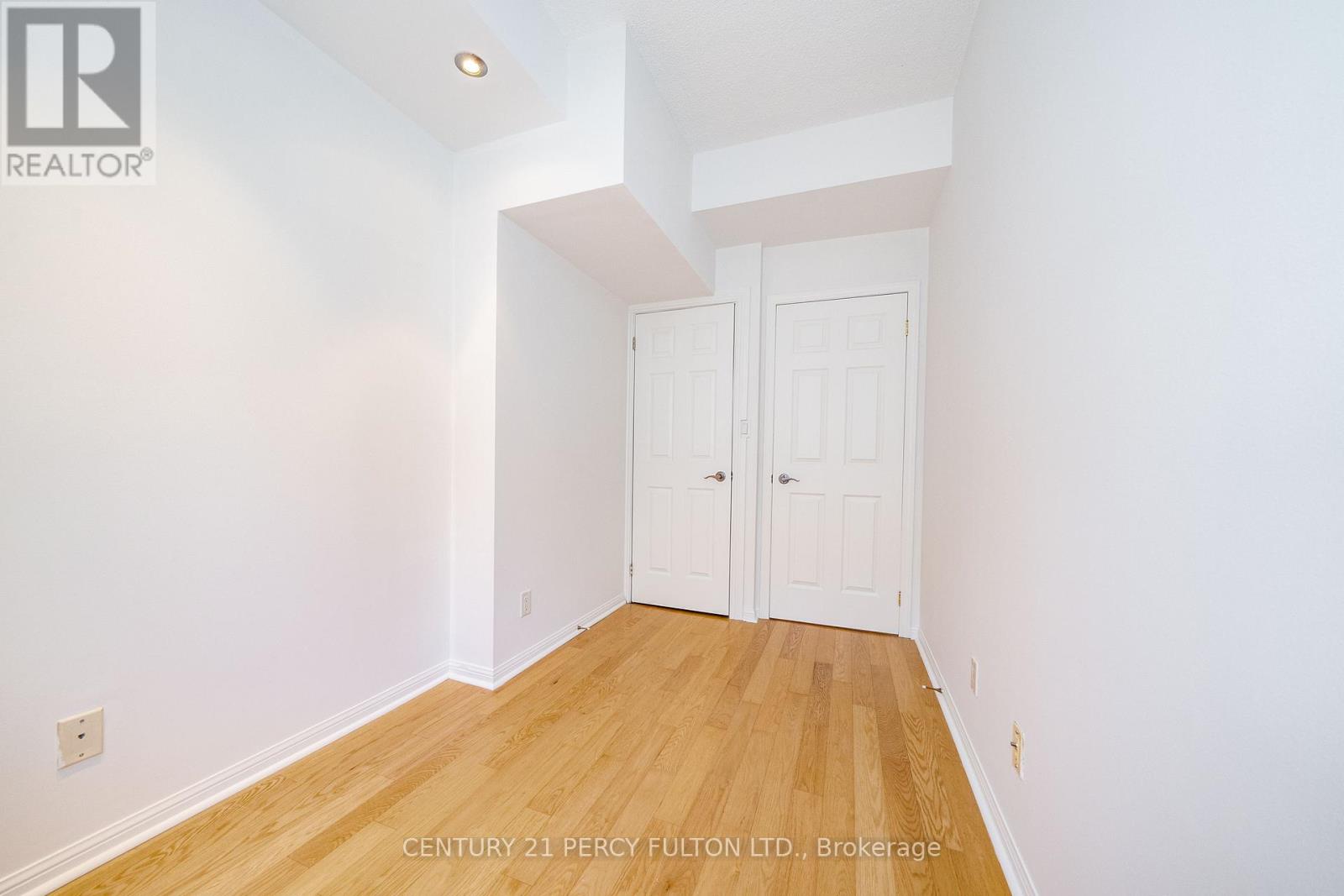 #335 32 STADIUM ROAD - 26