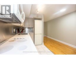 951 - 111 Elizabeth Street, Toronto, ON M5G1P7 Photo 6