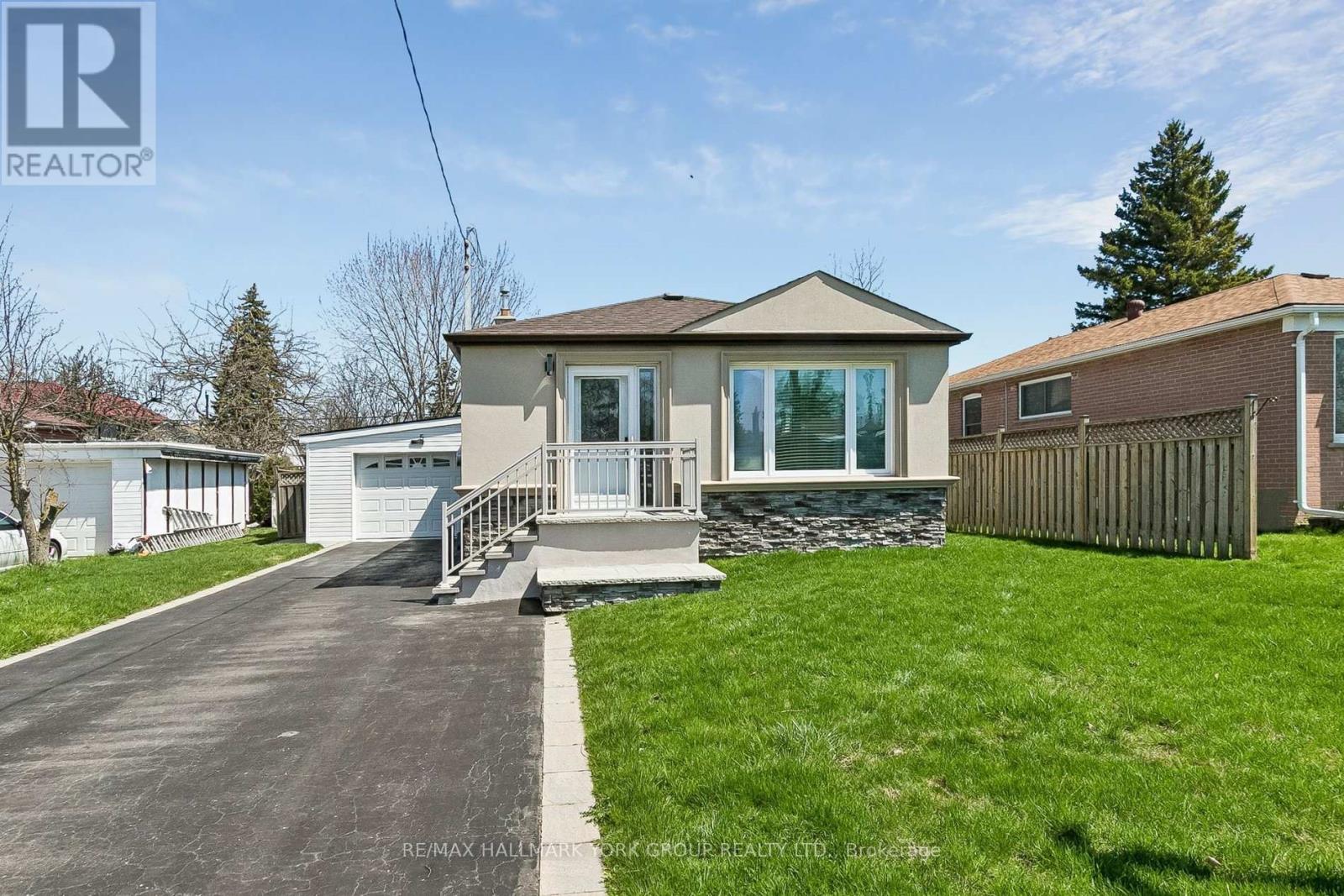 Listing photo of 5 LARMERE COURT