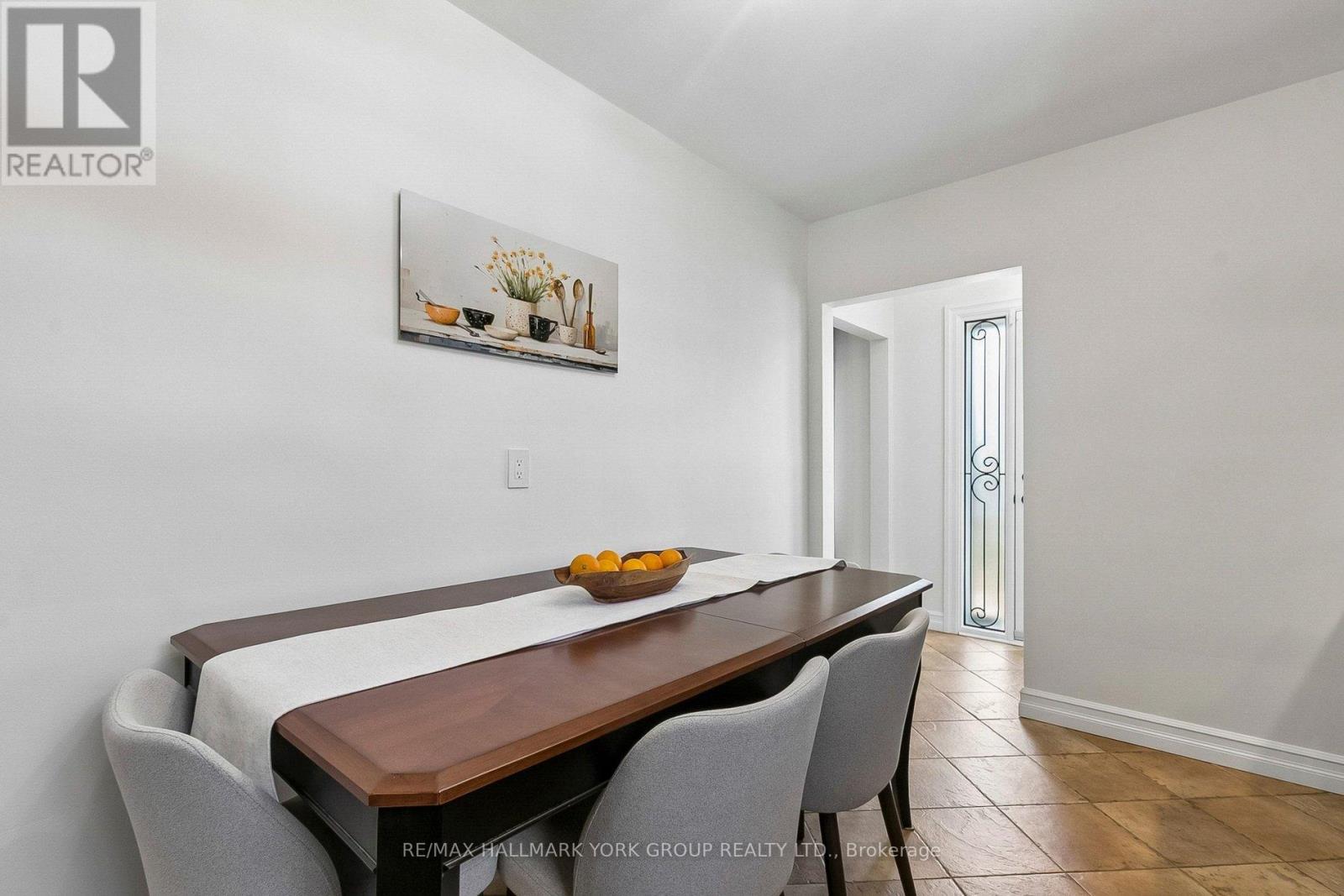 5 LARMERE COURT - 10