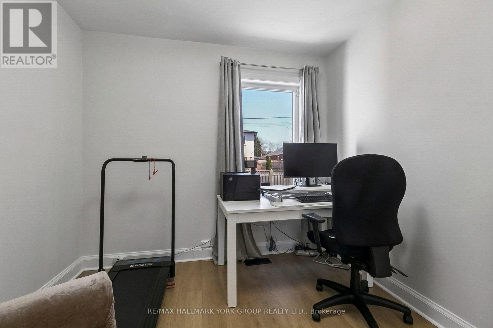 5 LARMERE COURT - 18