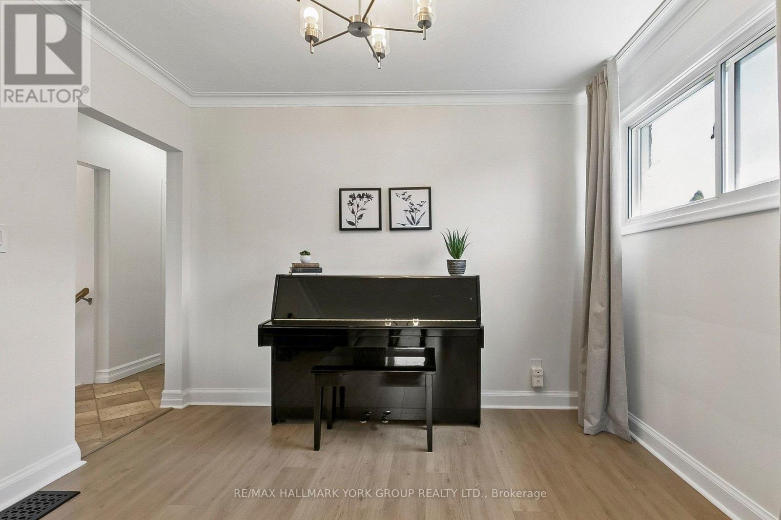 5 LARMERE COURT - 8