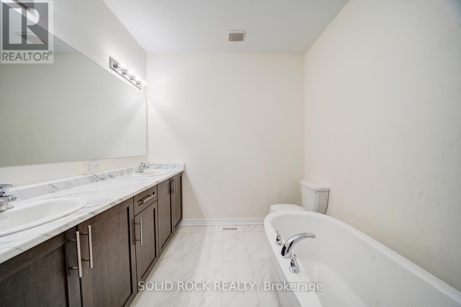 5 Piece Ensuite Bathroom