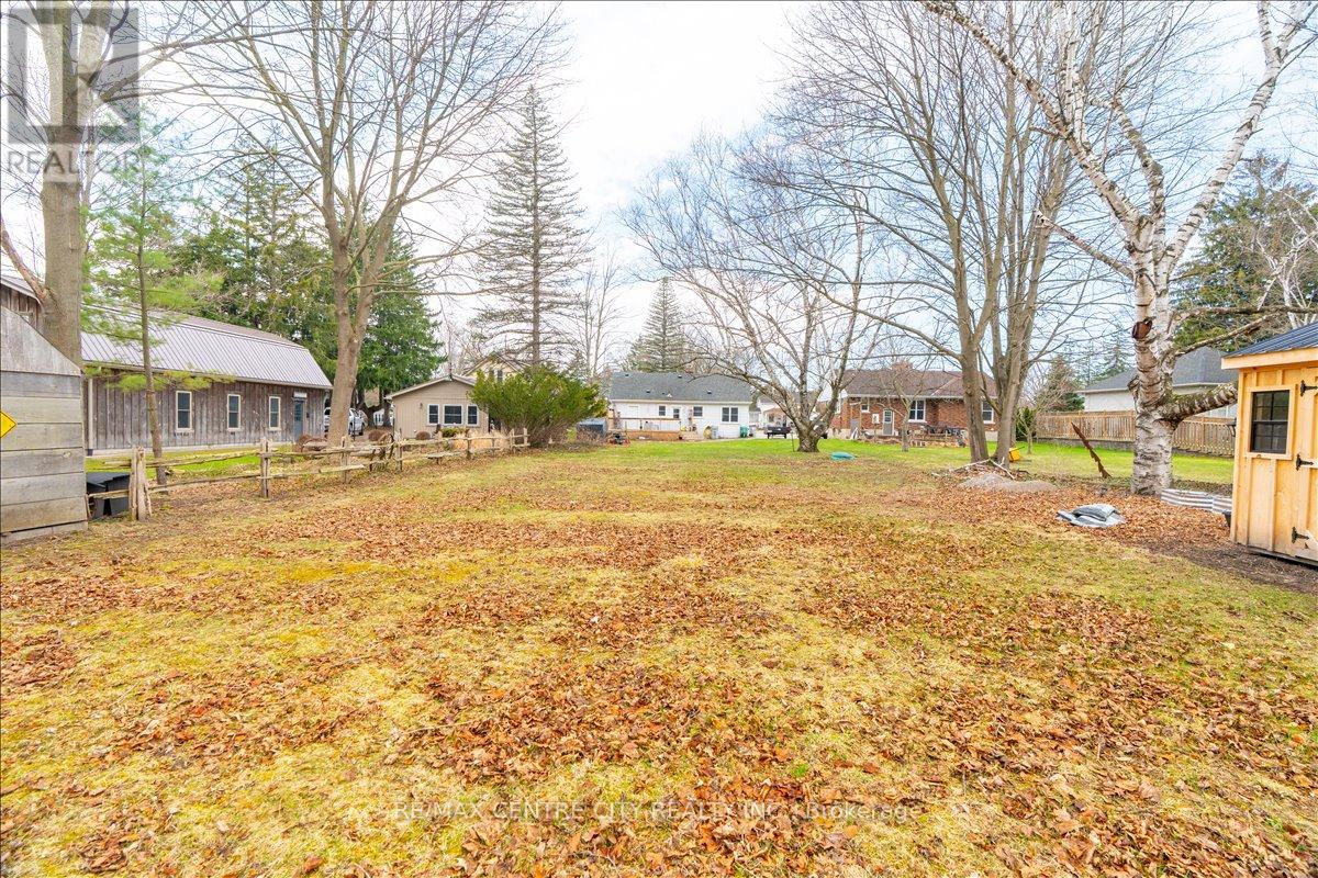 549 VICTORIA STREET Property Photo