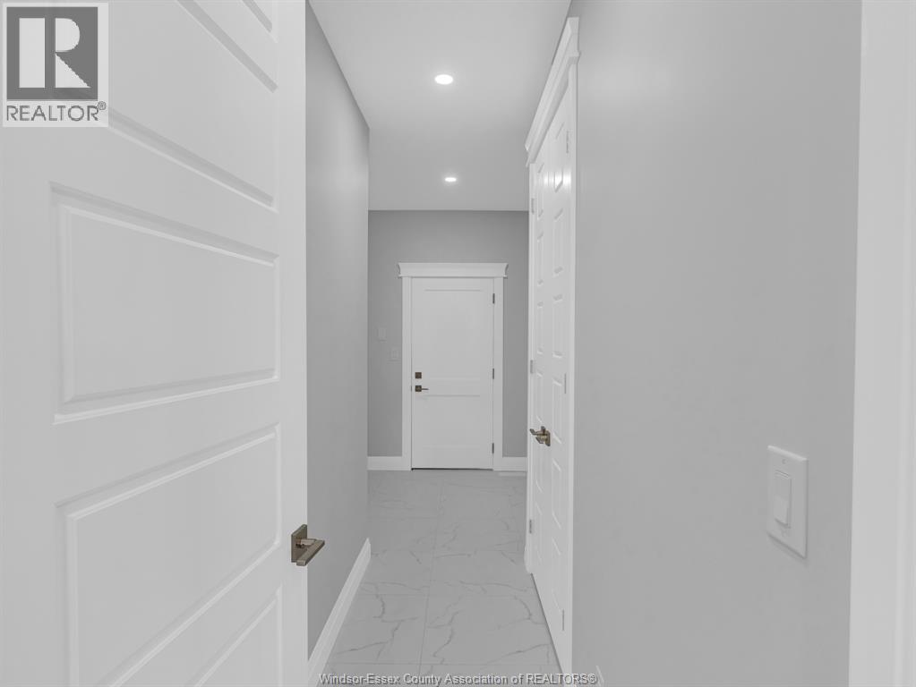 1945 VILLA CANAL DRIVE - 21