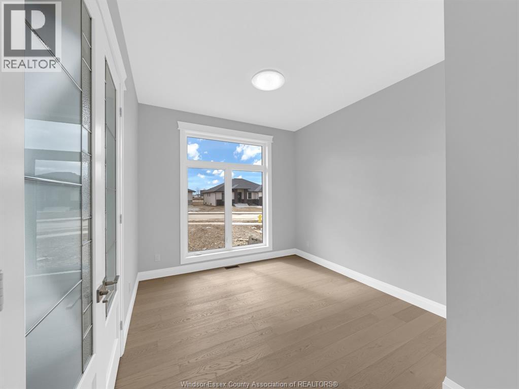 1945 VILLA CANAL DRIVE, Kingsville, Ontario, N9Y0G5 — Photo 3