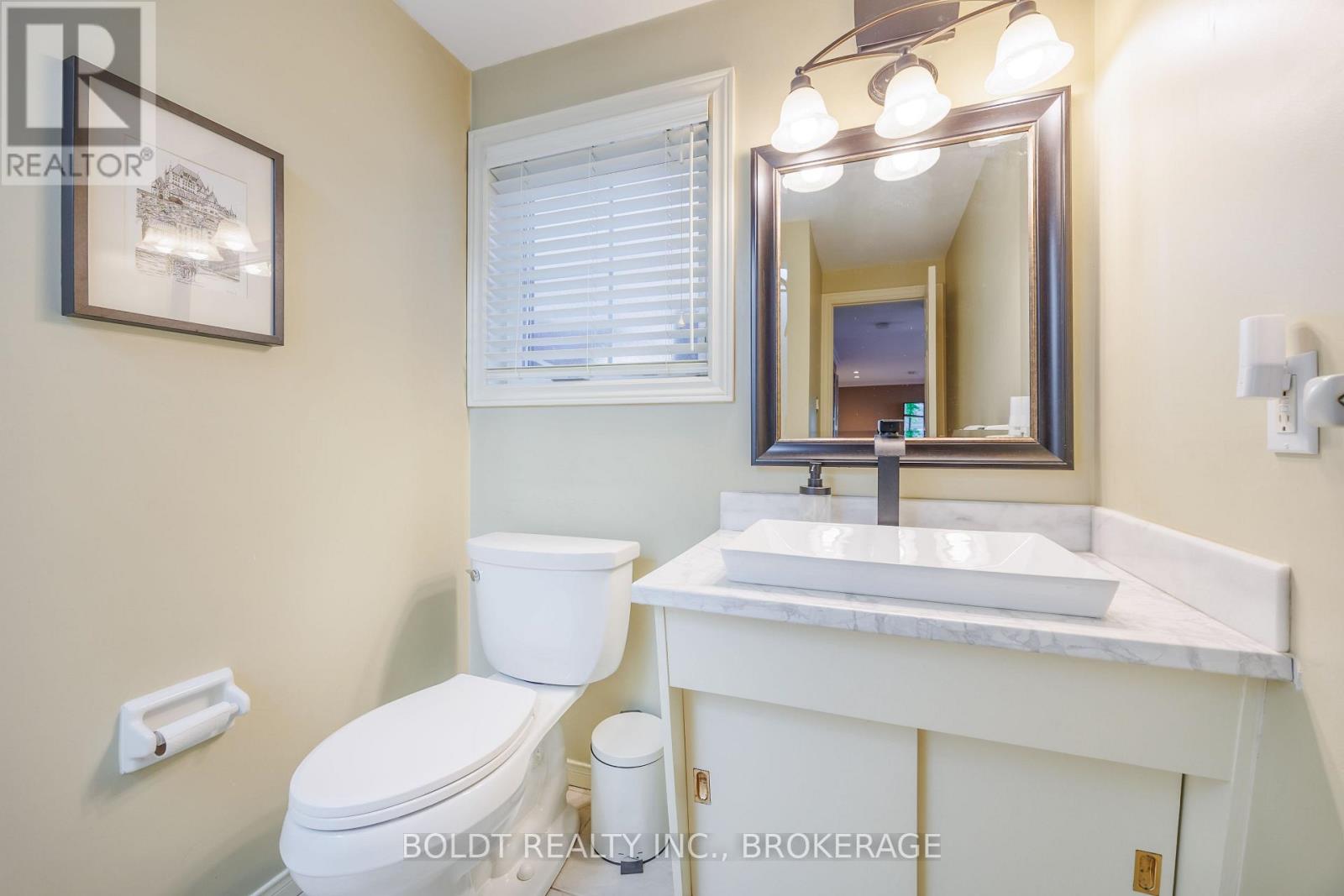 24 MISSISSAUGA ROAD - 21
