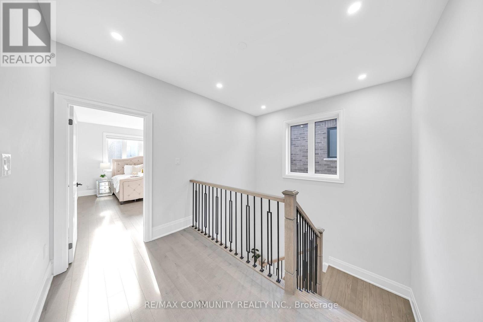 10 NIGH DRIVE — photo 23
