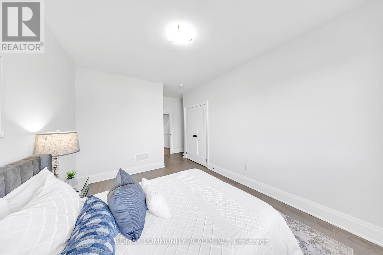 10 NIGH DRIVE - 28