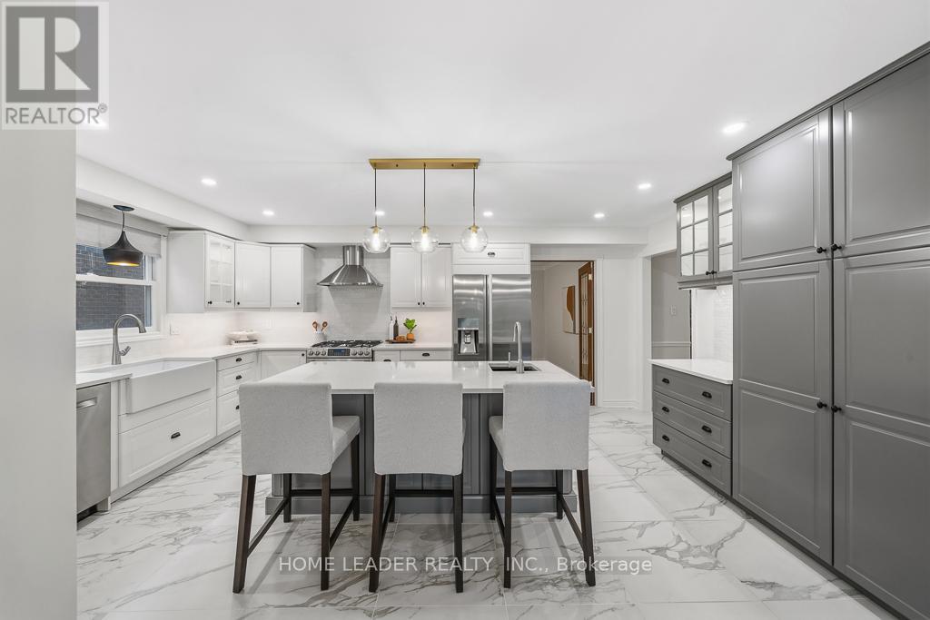 61 KING'S CROSS AVENUE — photo 14