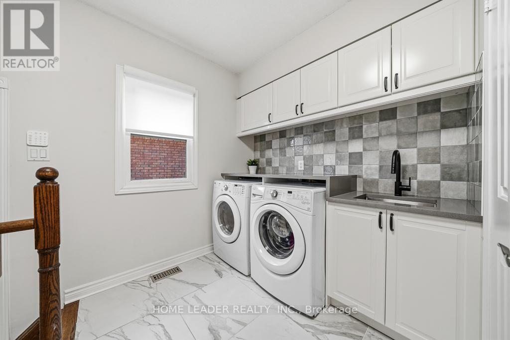 61 KING'S CROSS AVENUE — photo 26