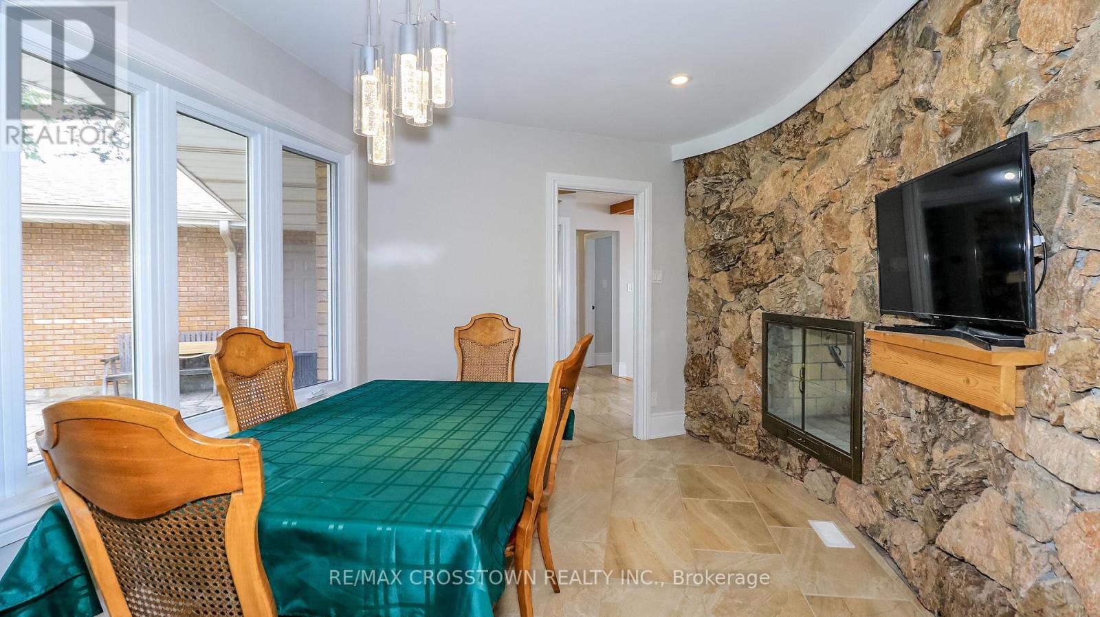 29 GRANDVIEW CRESCENT - 16