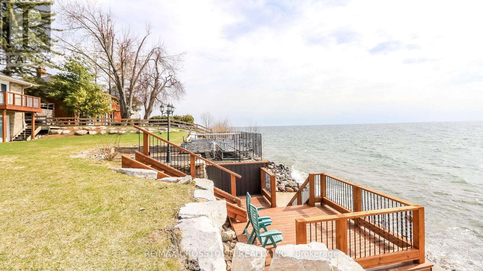 29 GRANDVIEW CRESCENT - 2