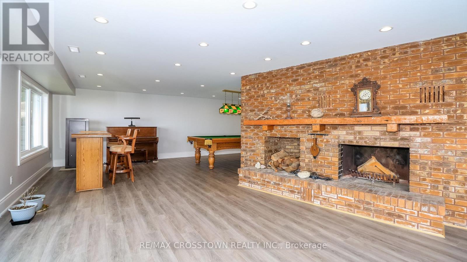 29 GRANDVIEW CRESCENT - 25