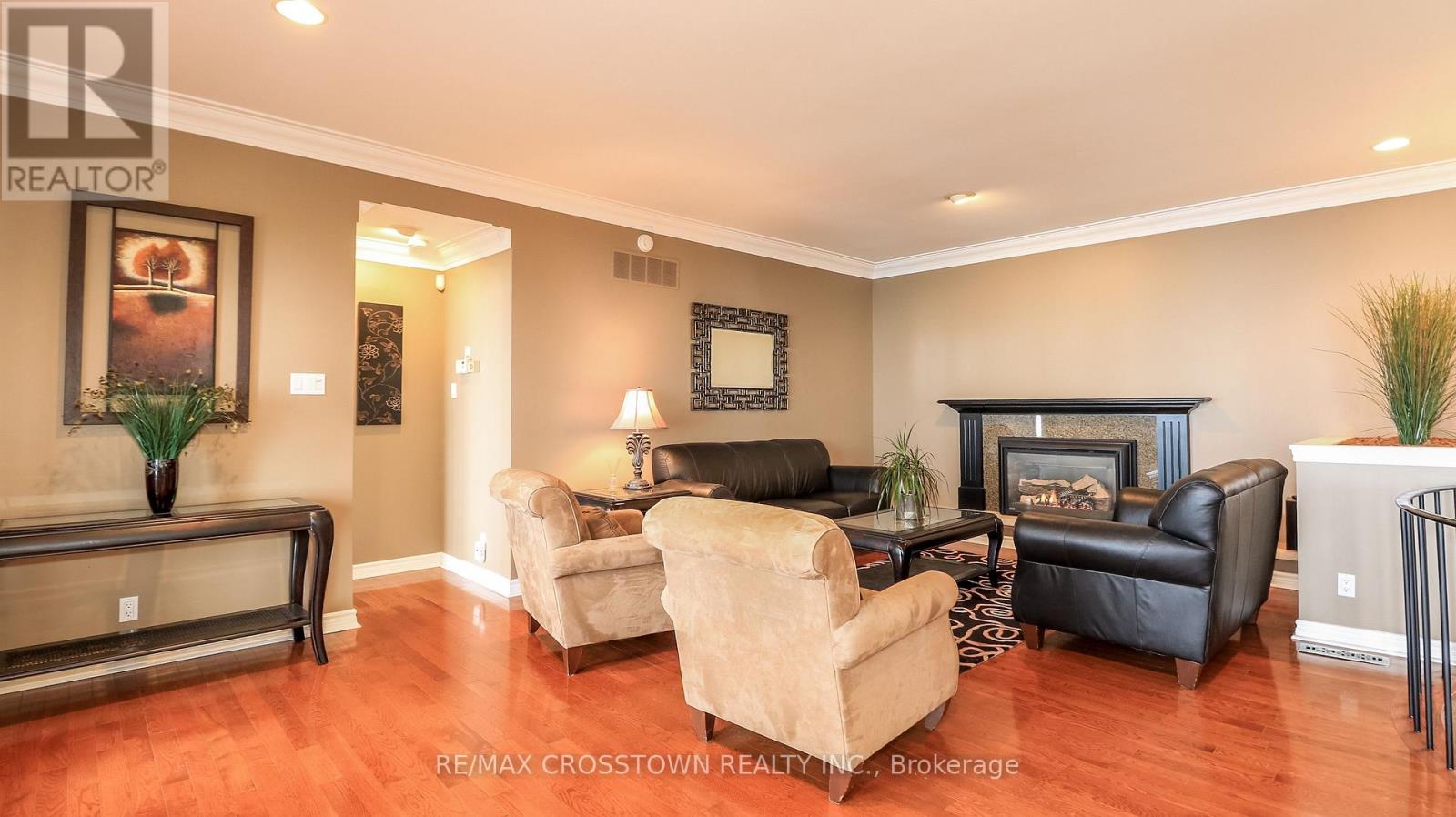 13 GEORGINA DRIVE - 19