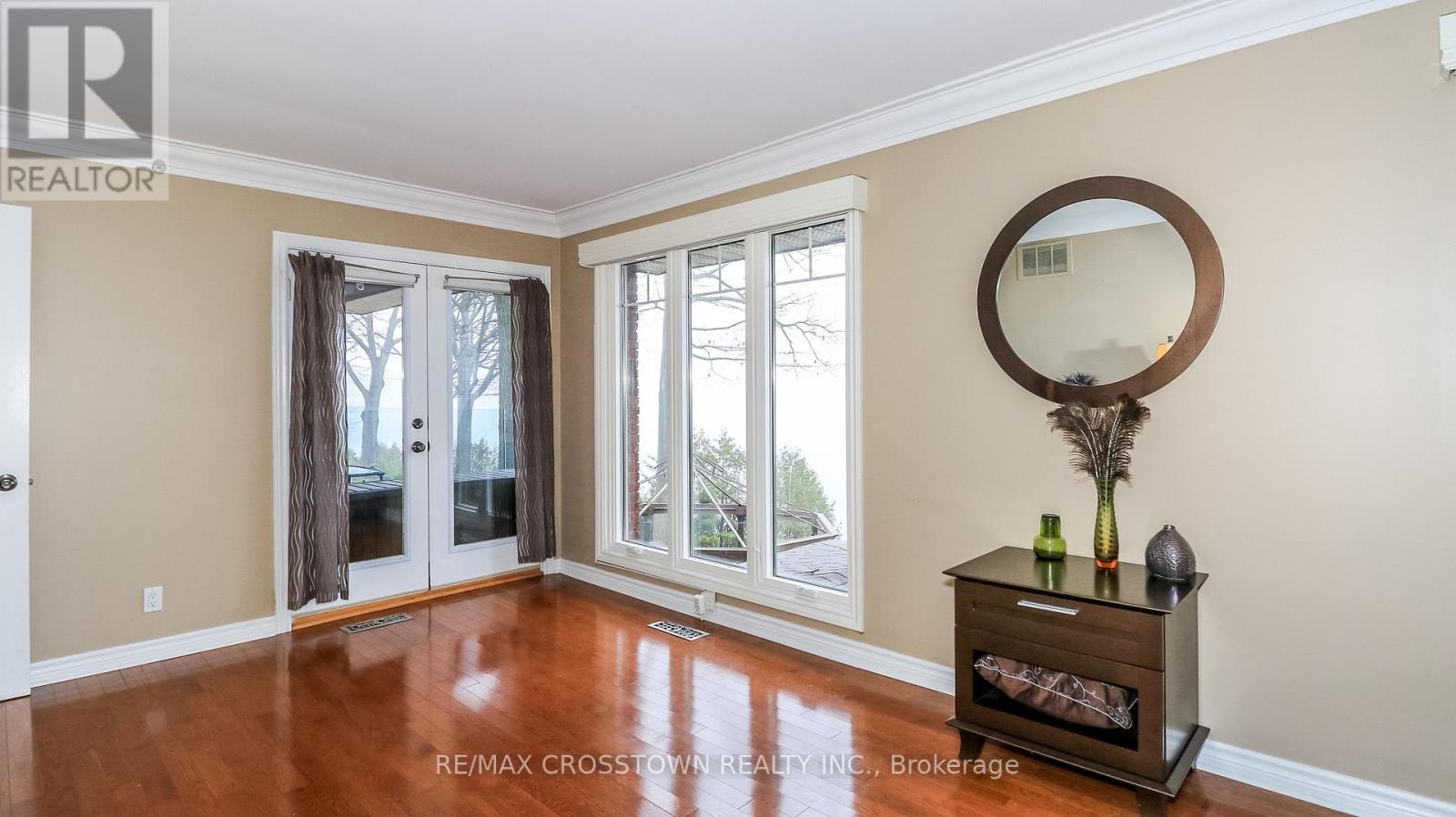 13 GEORGINA DRIVE - 21