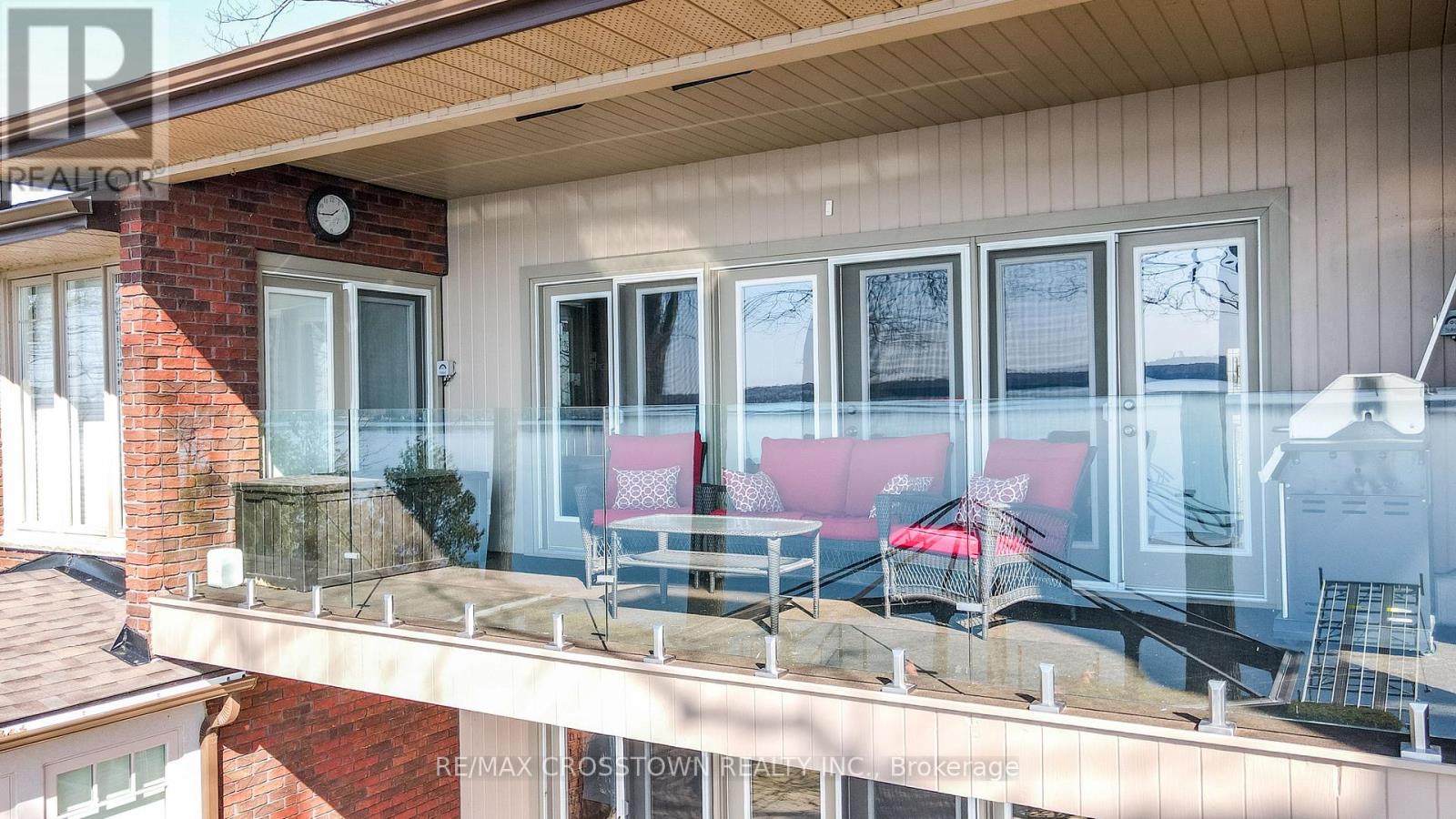 13 GEORGINA DRIVE - 25