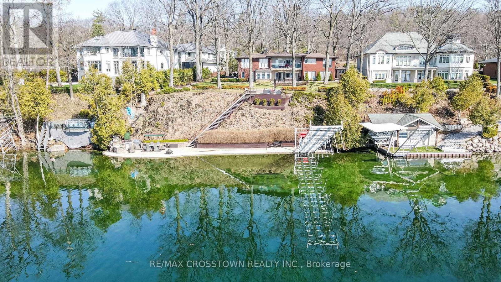 13 GEORGINA DRIVE - 46