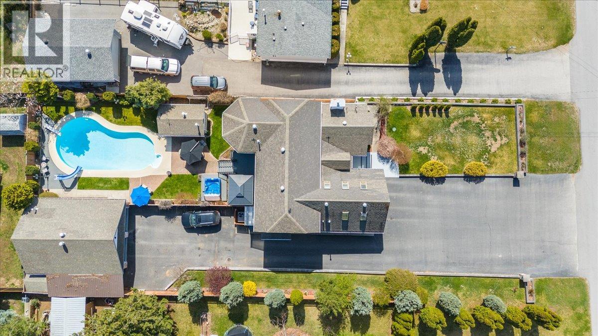 1063 BRIDGEVIEW Crescent - 2