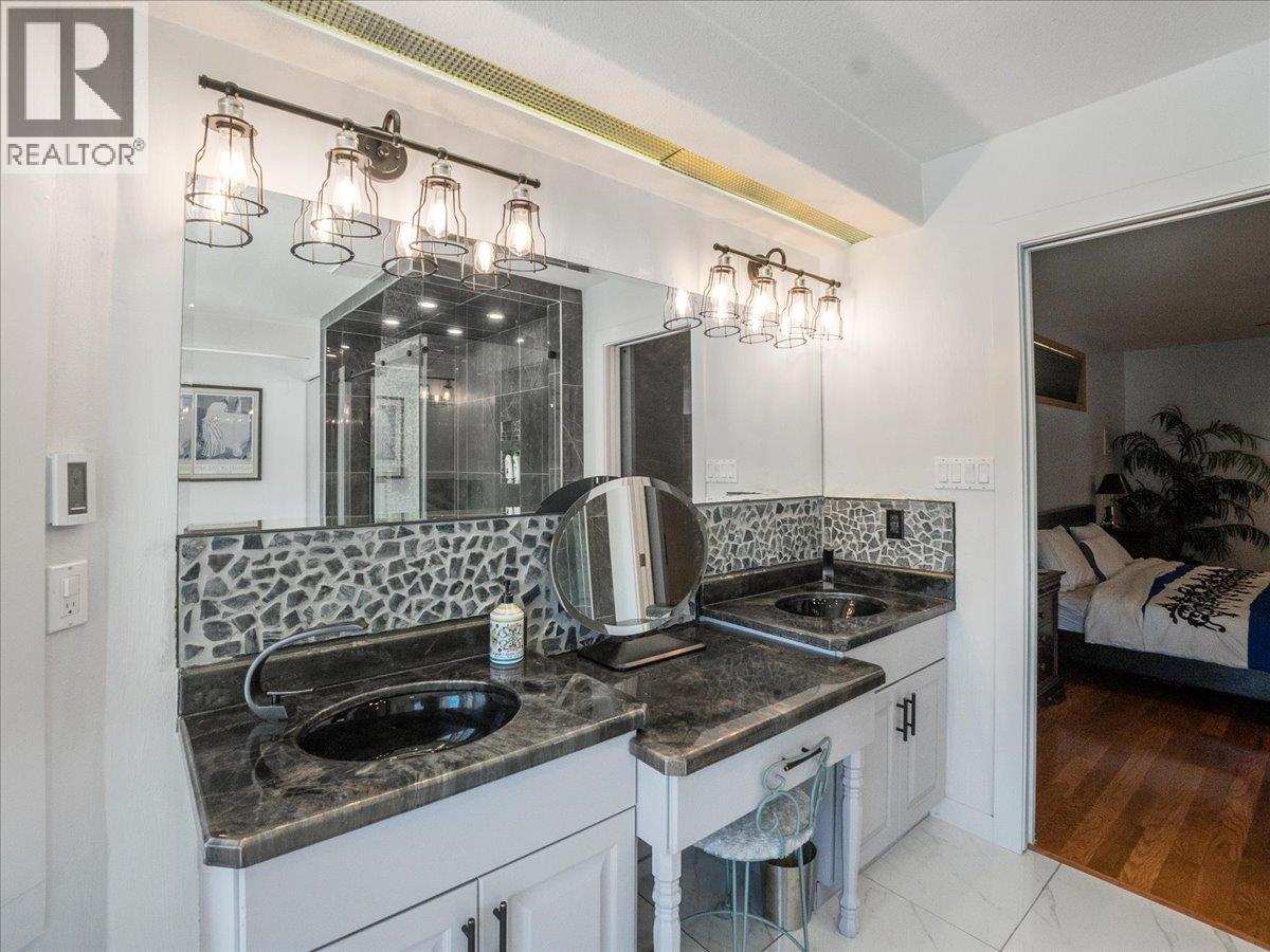 1063 BRIDGEVIEW Crescent - 56