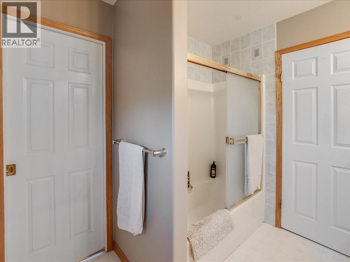 1063 BRIDGEVIEW Crescent - 60