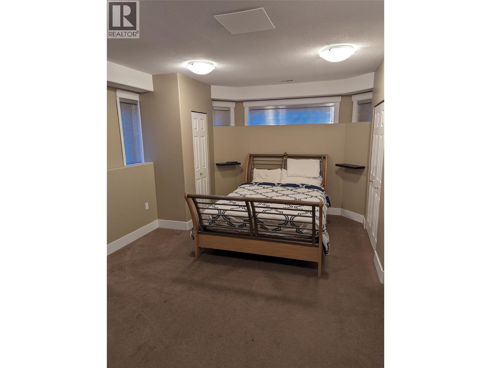 1063 BRIDGEVIEW Crescent - 73