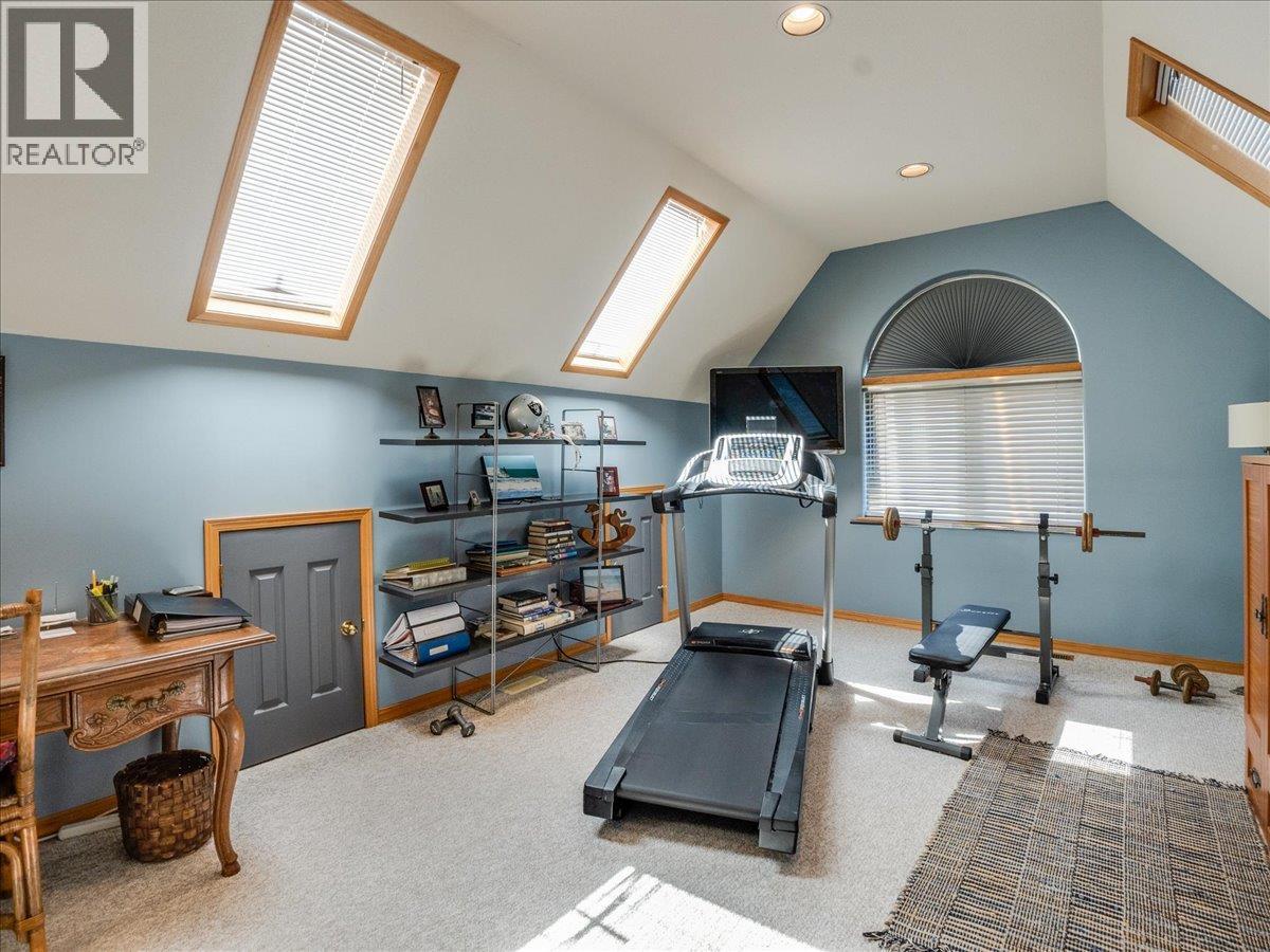 1063 BRIDGEVIEW Crescent - 67