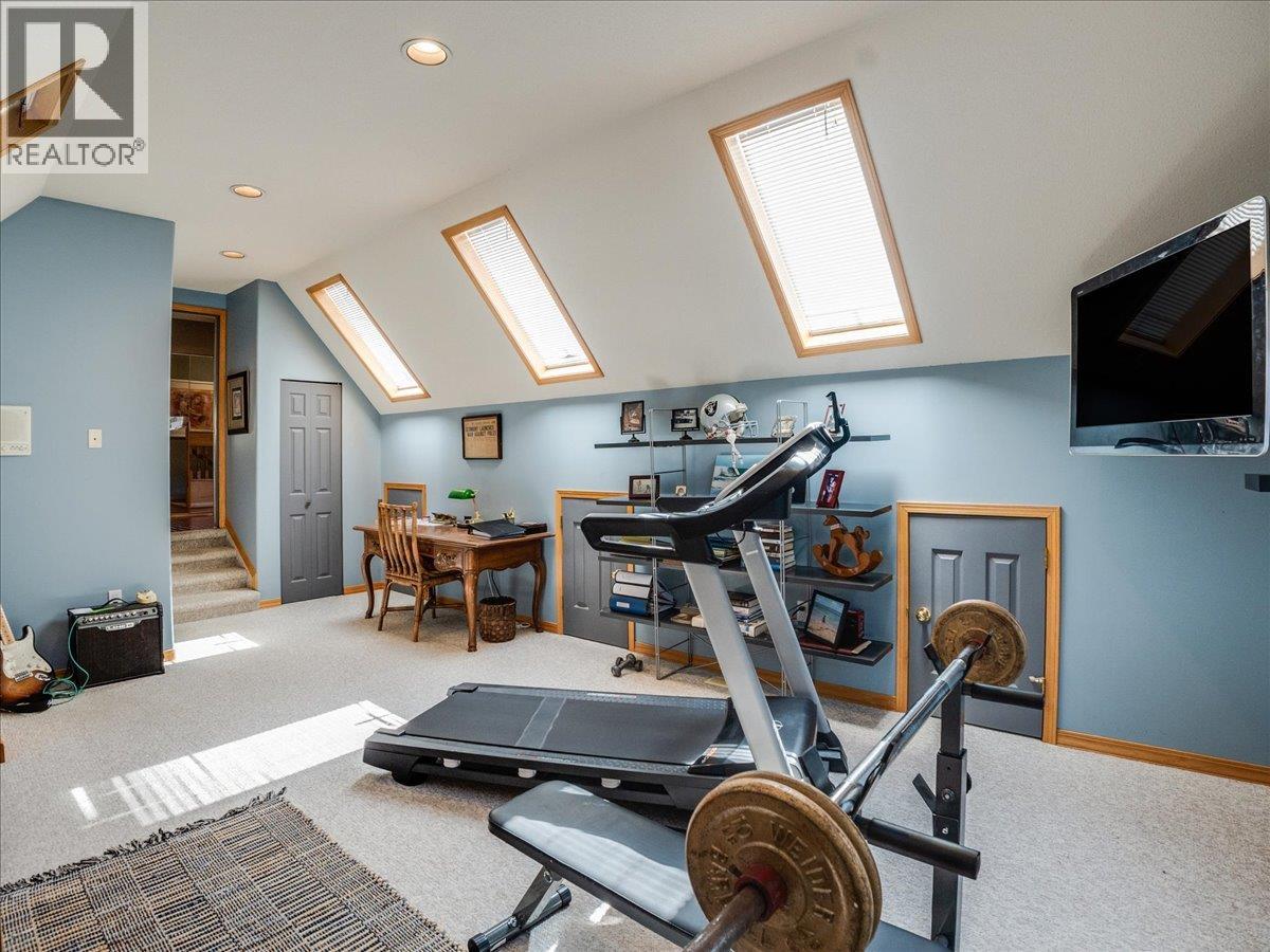 1063 BRIDGEVIEW Crescent - 68