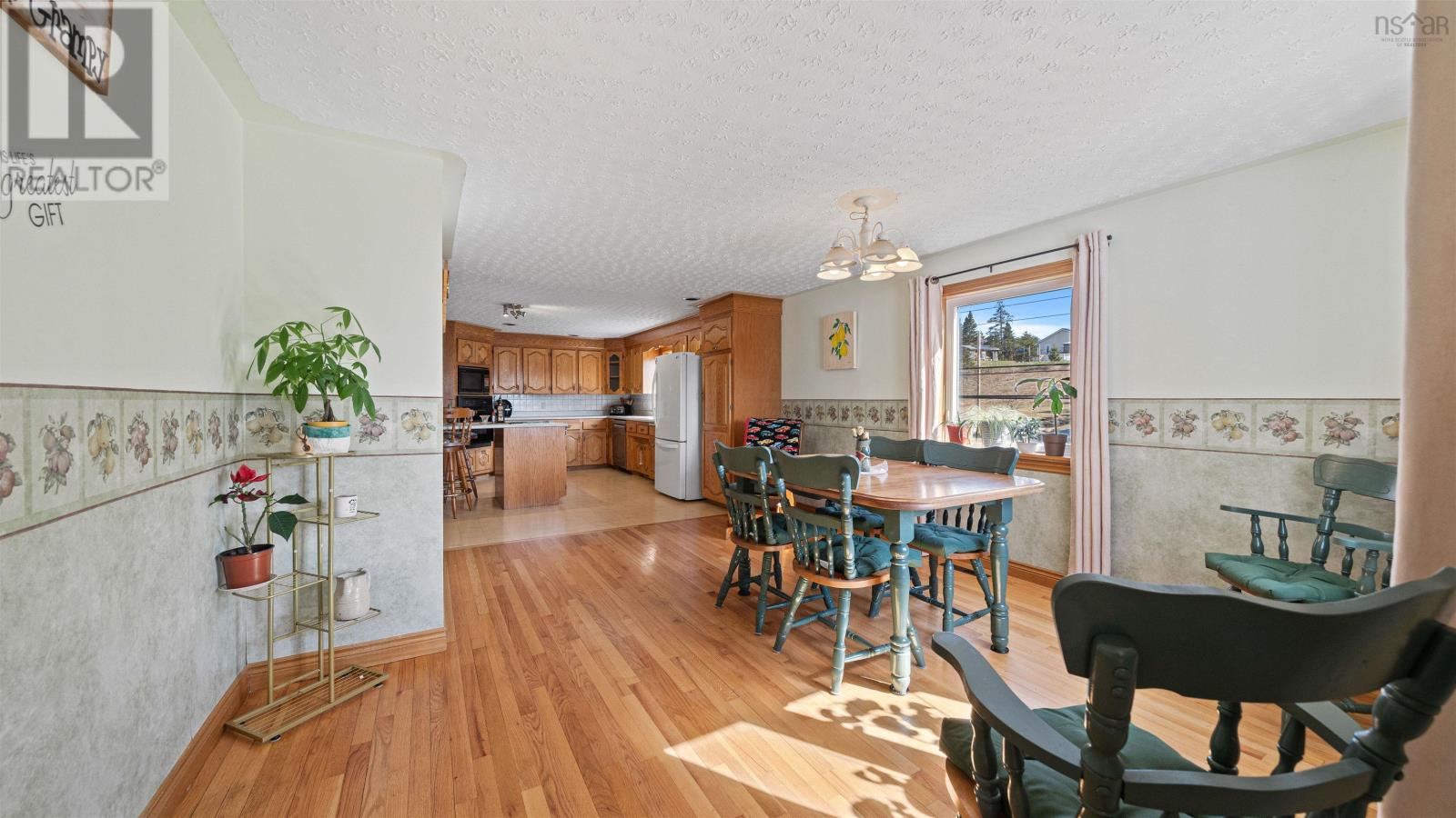 Property 12 of 49 of 7381 207 Highway