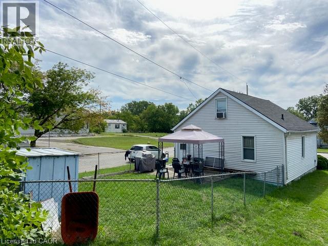 13 SECOND Avenue E, Simcoe, Ontario, N3Y2N8 — Photo 3