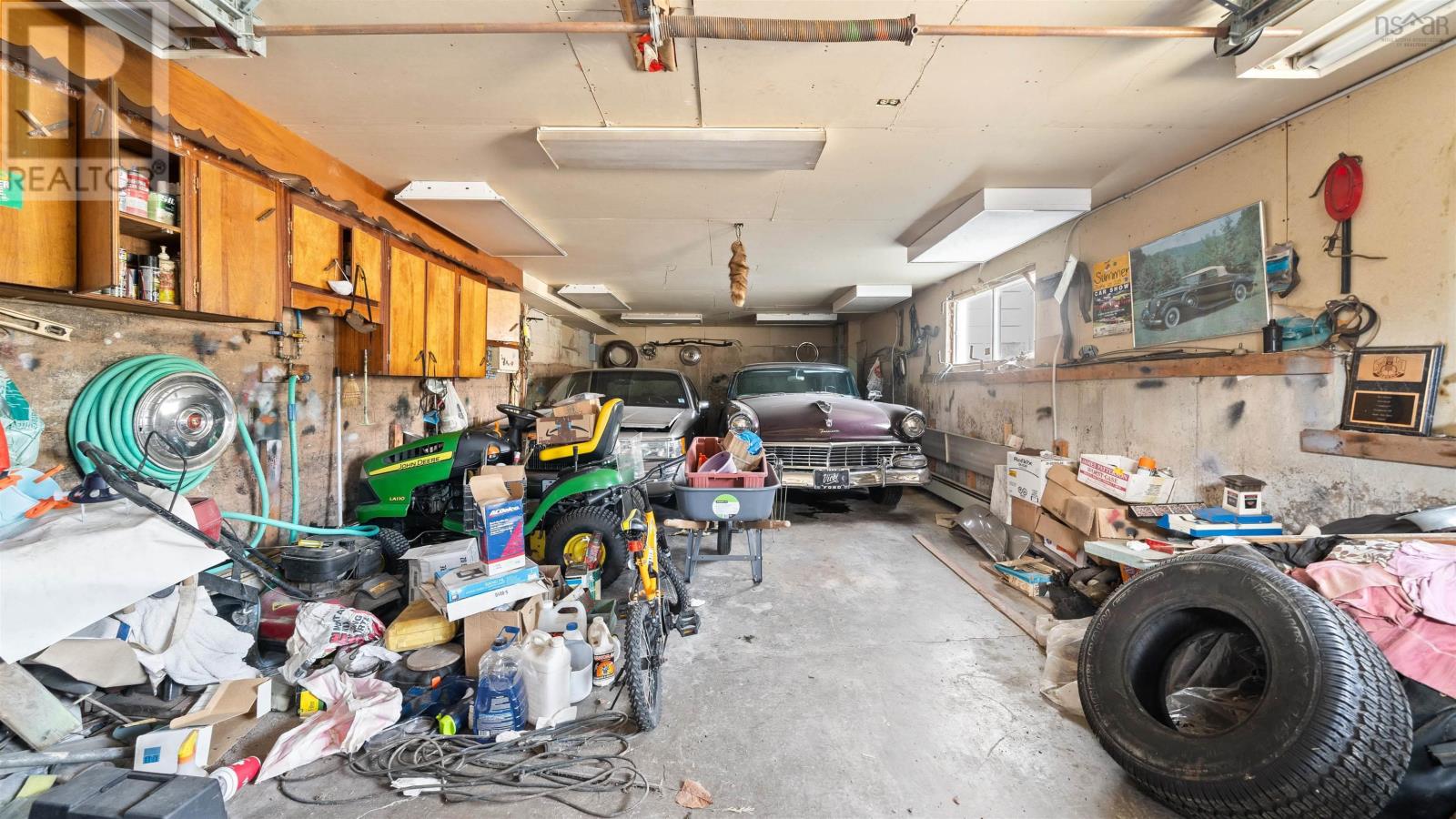 Property 42 of 49 of 7381 207 Highway