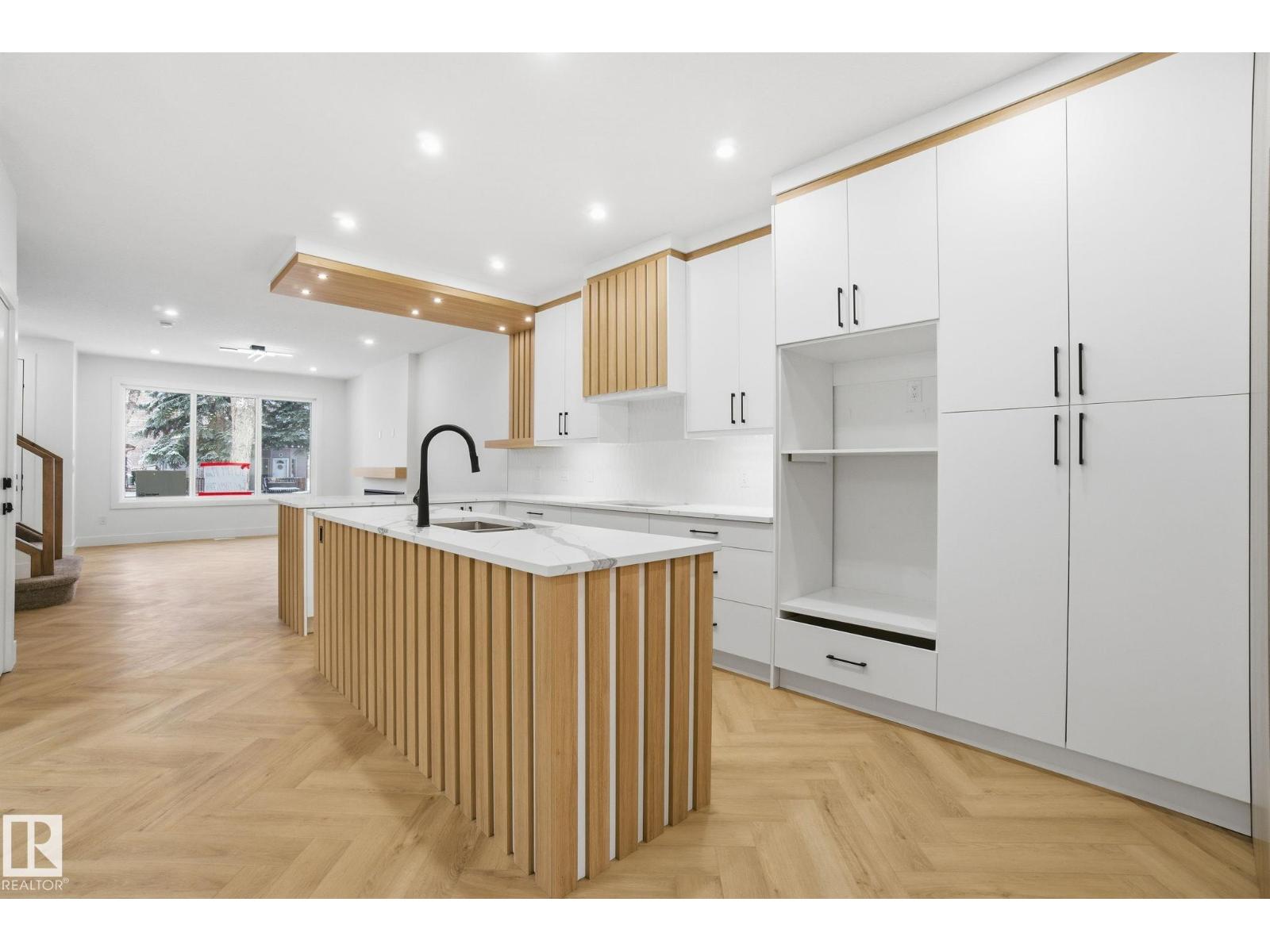 10919 79 AV NW, Edmonton