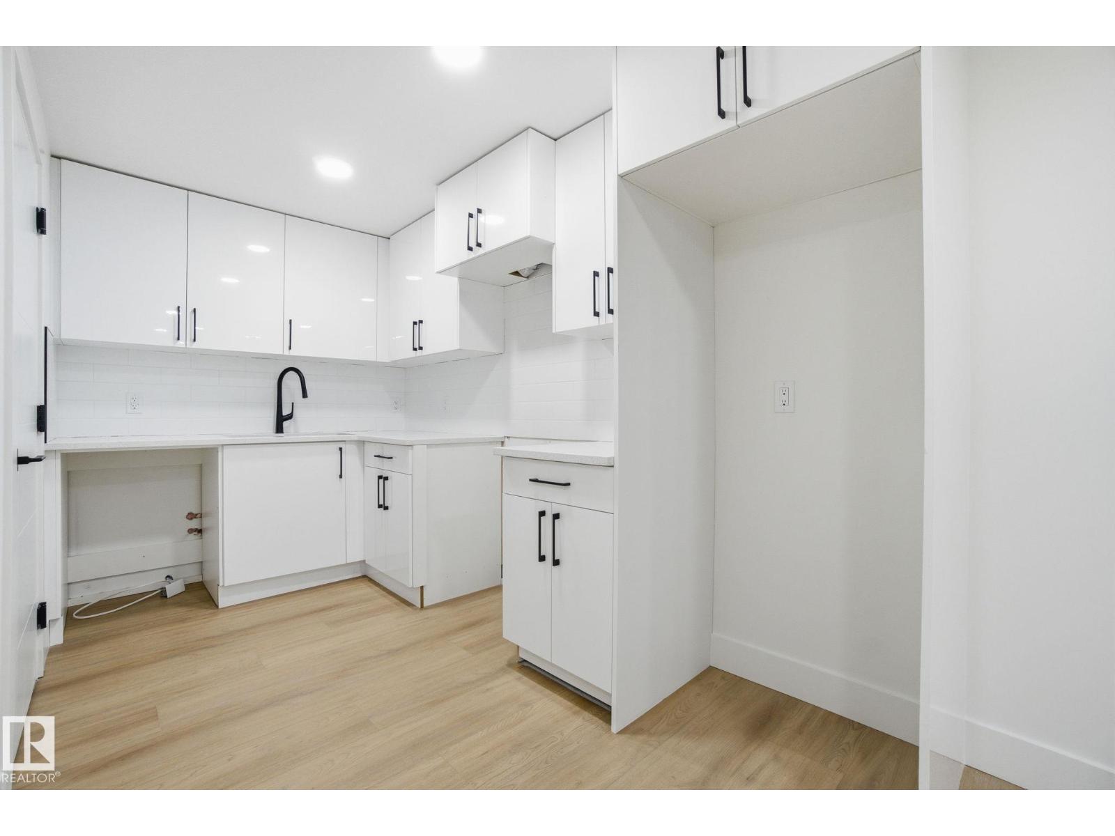 10919 79 AV NW, Edmonton