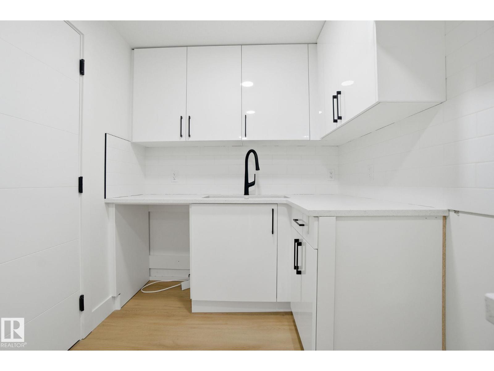 10919 79 AV NW, Edmonton