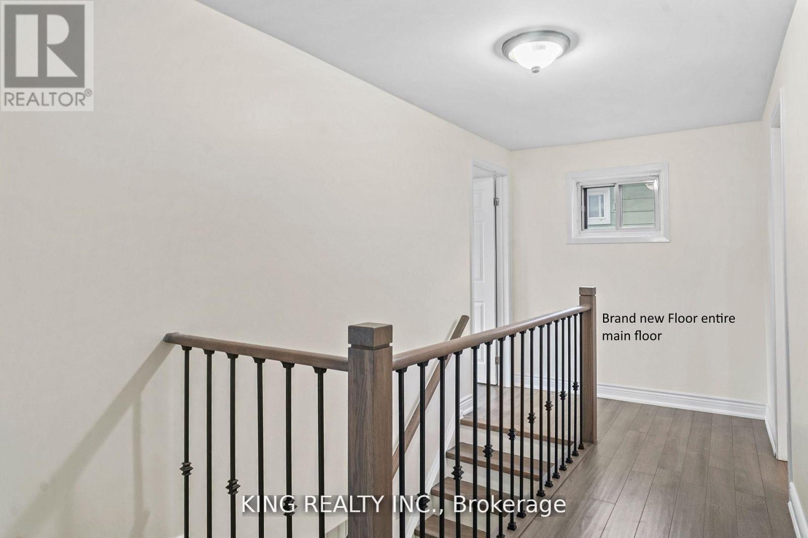 16 WIMBLEDON COURT - 22