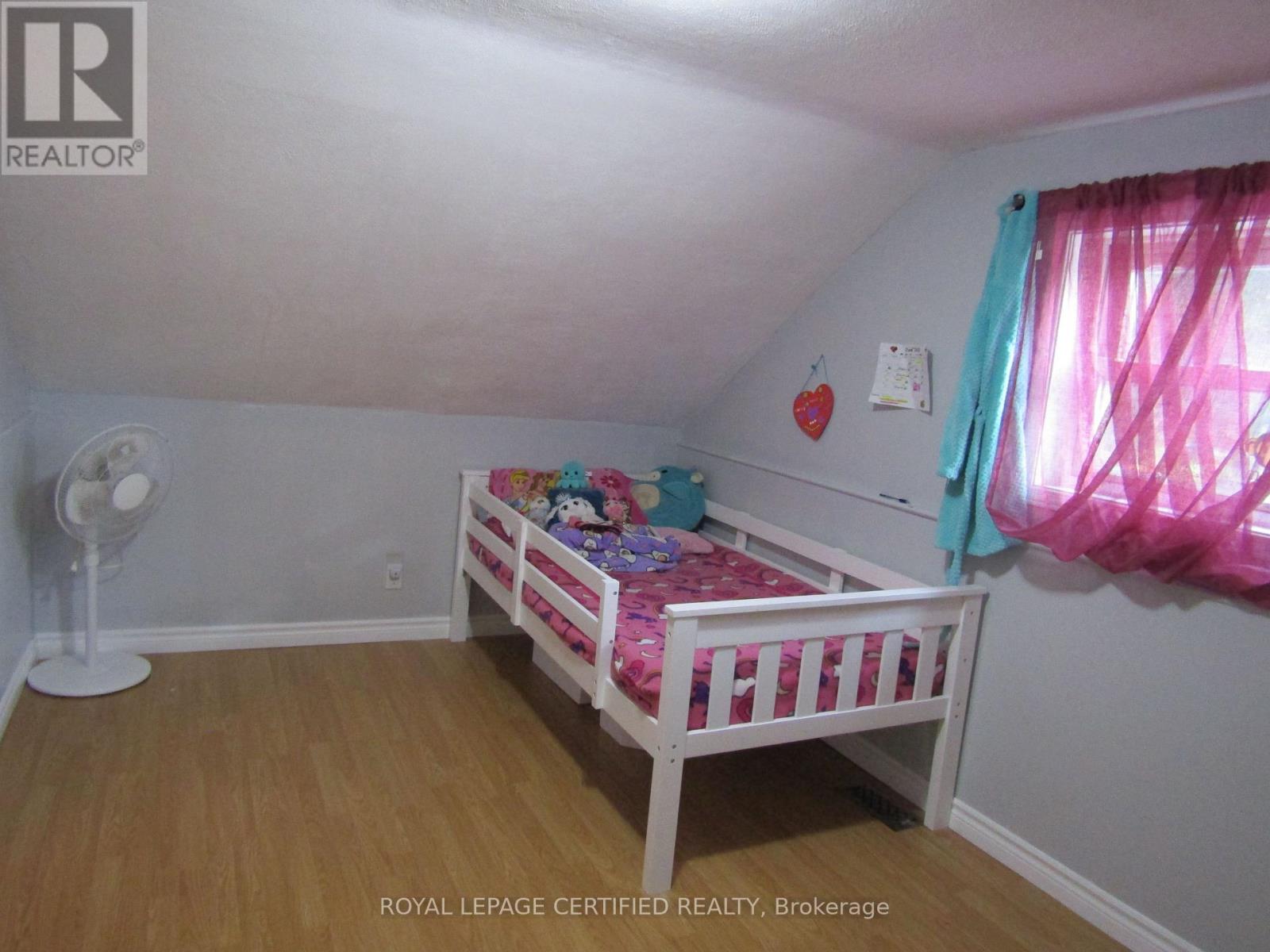 170 TROILESS STREET — photo 13