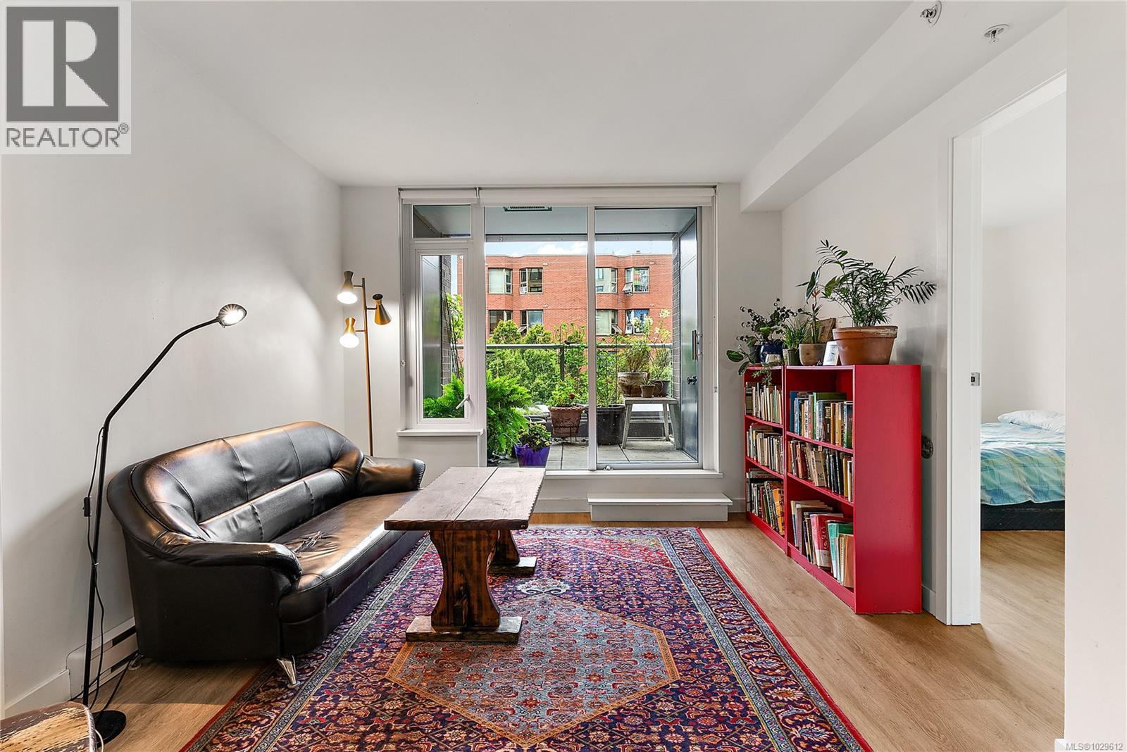 #310 845 Johnson St - 6