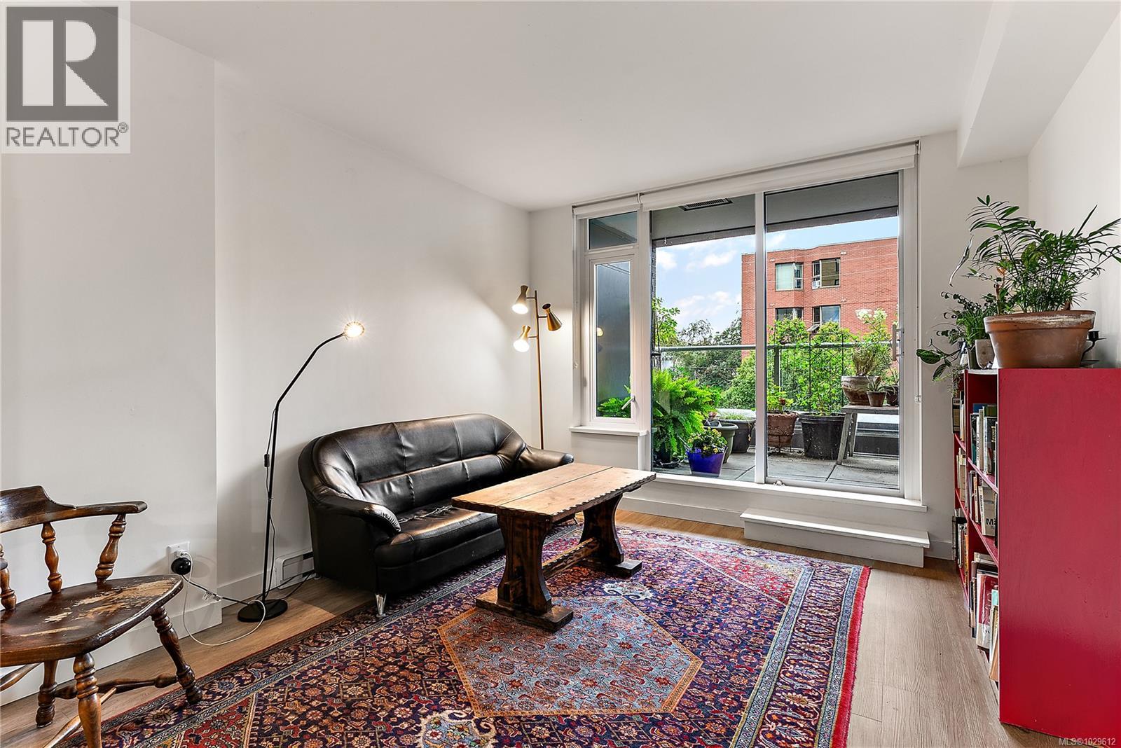 #310 845 Johnson St - 8