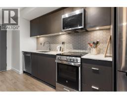 Kitchen - 310 845 Johnson St, Victoria, BC V8W0G3 Photo 7
