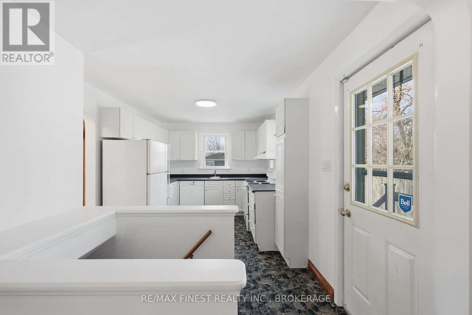 39 LENNOX STREET - 8