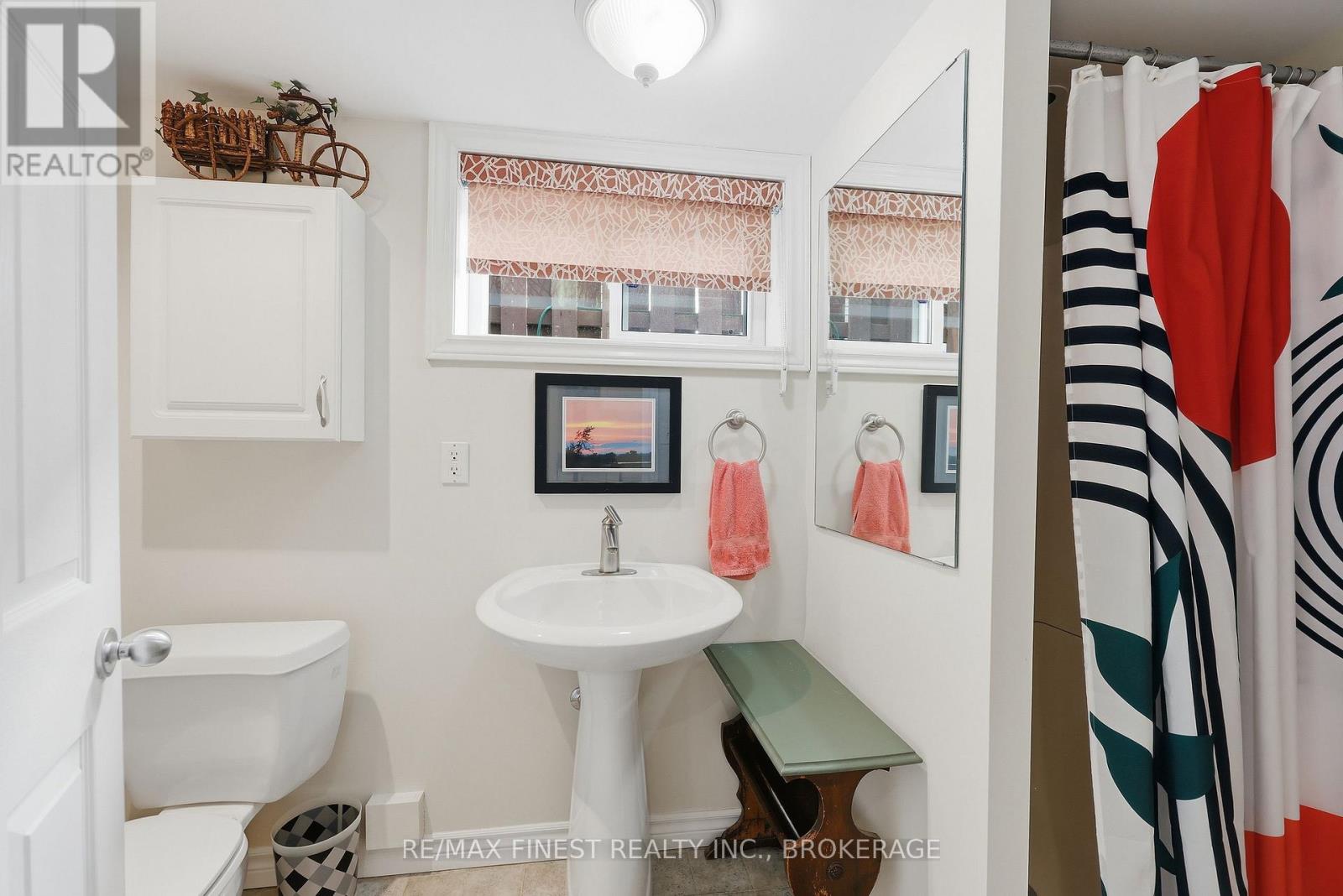 87 OLD OAK ROAD - 43