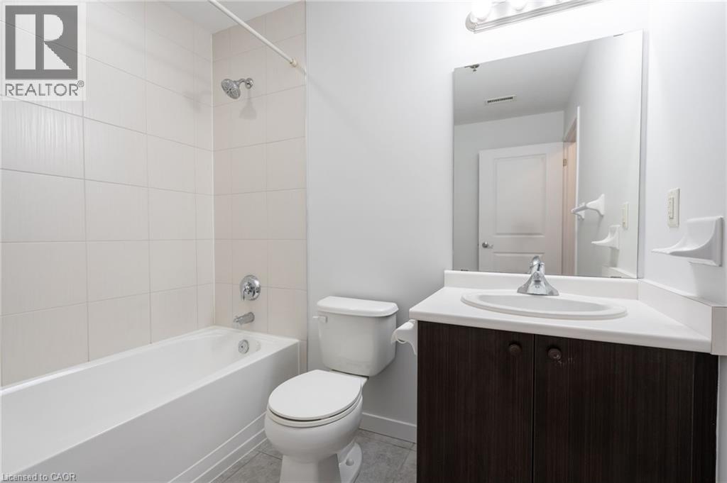 90 CHARLTON Avenue W Unit# 308, Hamilton, Ontario, L8P0B4 — Photo 9
