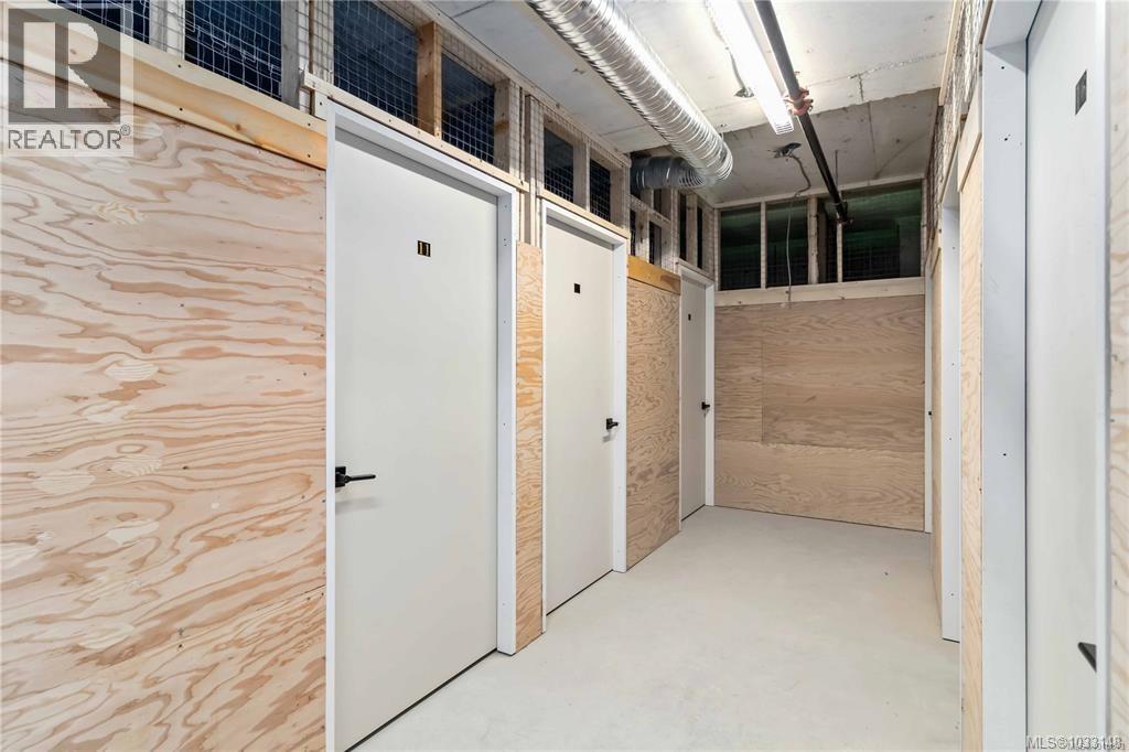 #305 990 Doumac Ave - 20