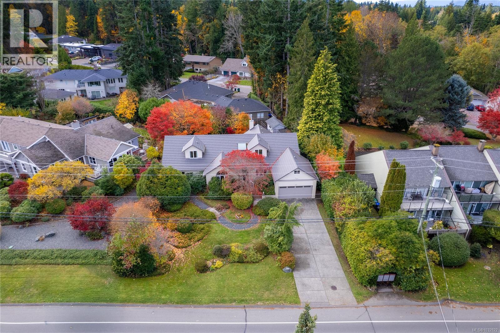 566 Crescent Rd W - 59