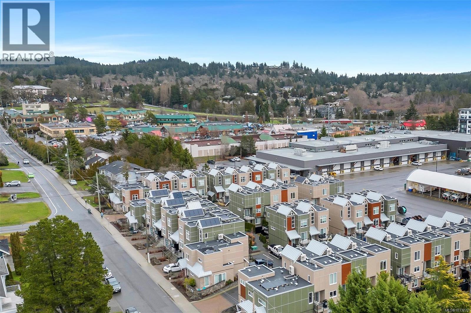 13 4355 Viewmont Avenue, Saanich