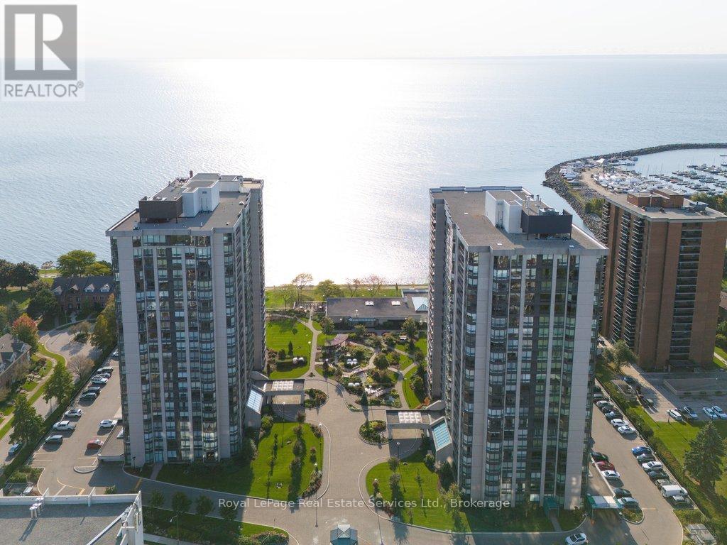 #208 2180 MARINE DRIVE - 2