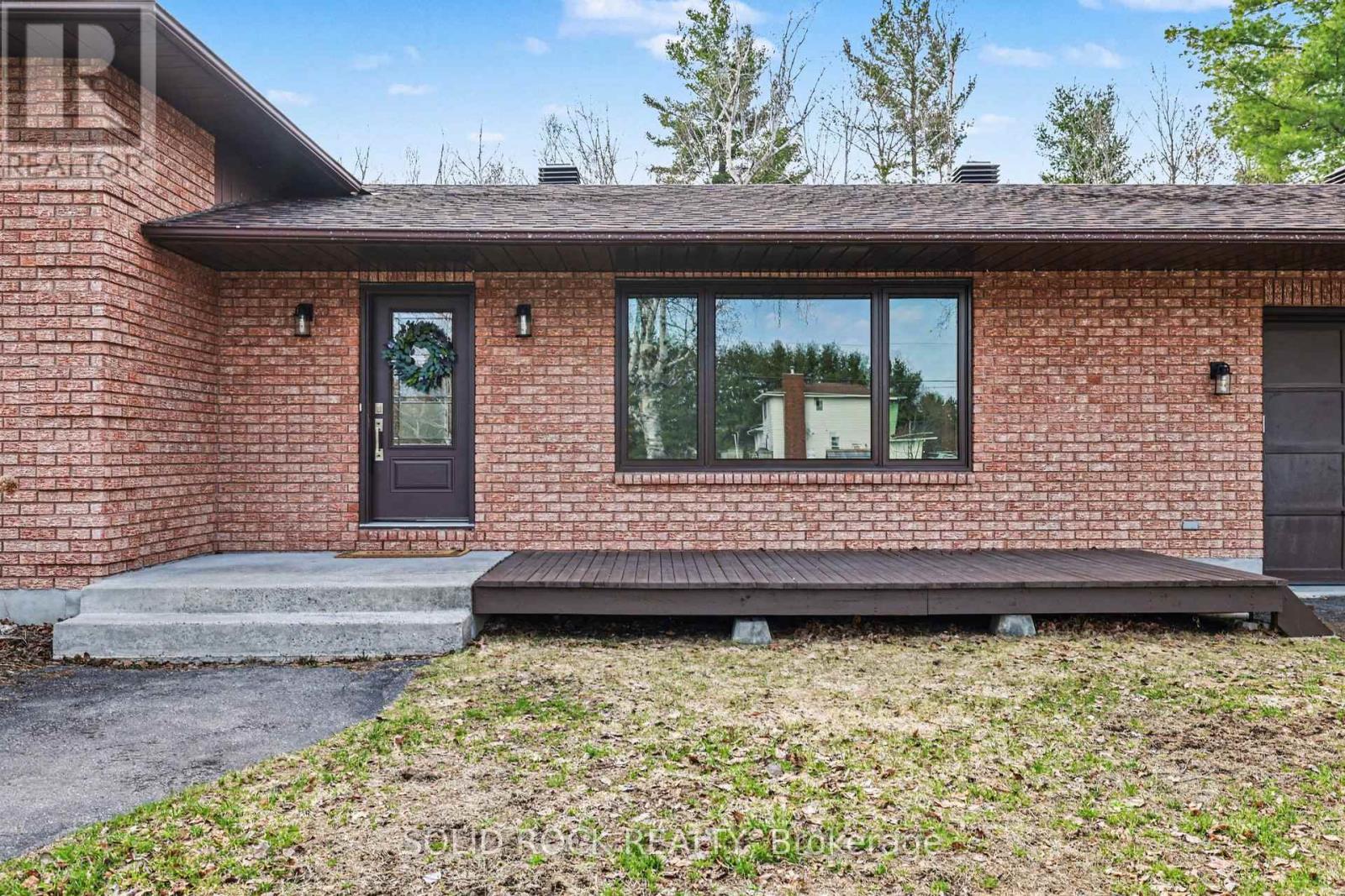 113 GOODWOOD CRESCENT - 36
