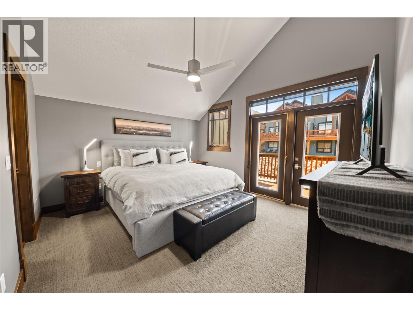 #3 2600 Riverrock Way - 24