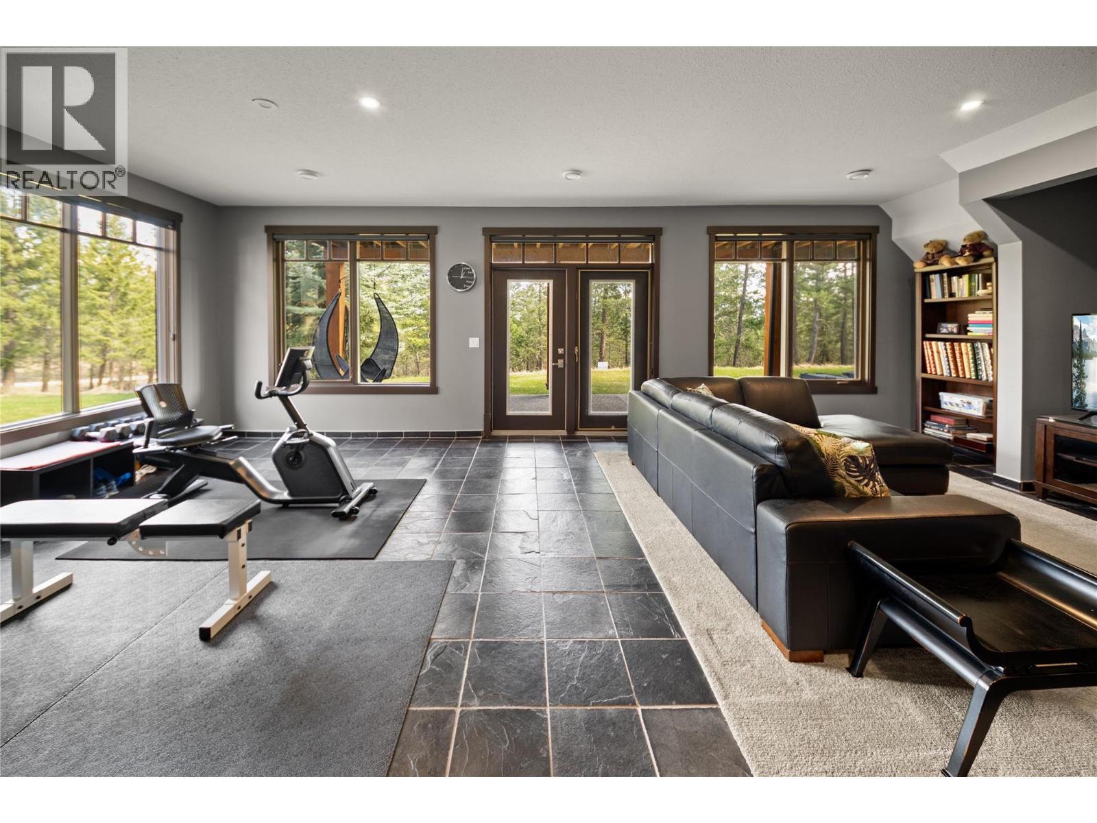 #3 2600 Riverrock Way - 42