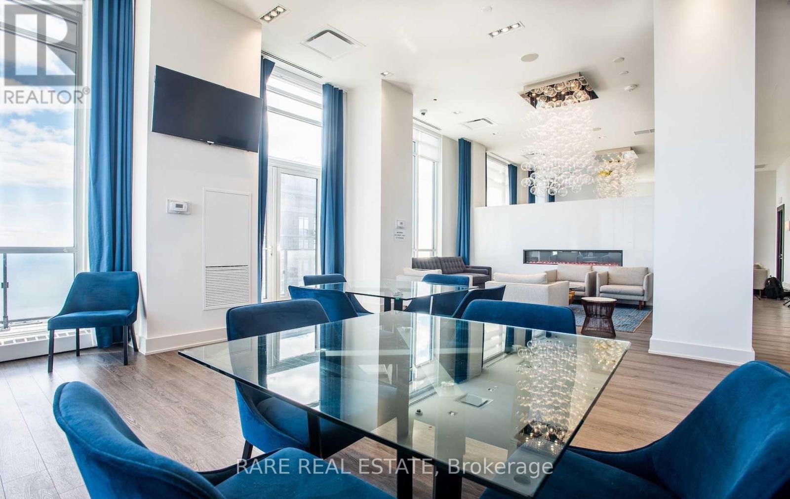 422 - 10 PARK LAWN ROAD — photo 18
